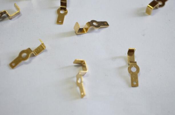 五金沖壓件加工中，彎曲加工的過程分析!