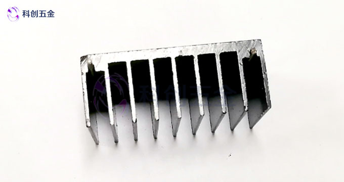 五金沖壓加工行業(yè)持續(xù)提高自動(dòng)化水平，降低生產(chǎn)成本